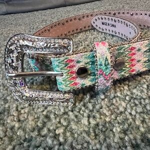 Adorable girls belt